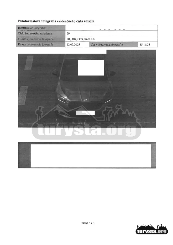 Zdjęcie z fotoradaru z autostrady na Słowacji dokumentujące brak winiety zbliżenie.